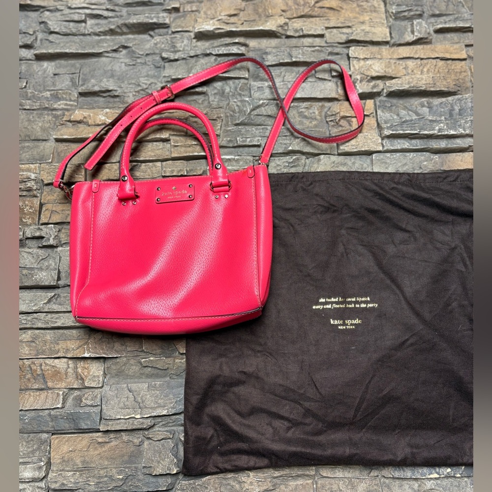 Kate Spade Small Quinn Wellesley Handbag Vibrant Coral WKRU2723 Nice Condition!